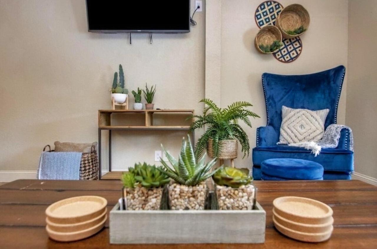 Boho Lakefront Condo With Stunning Views! Hawes ภายนอก รูปภาพ